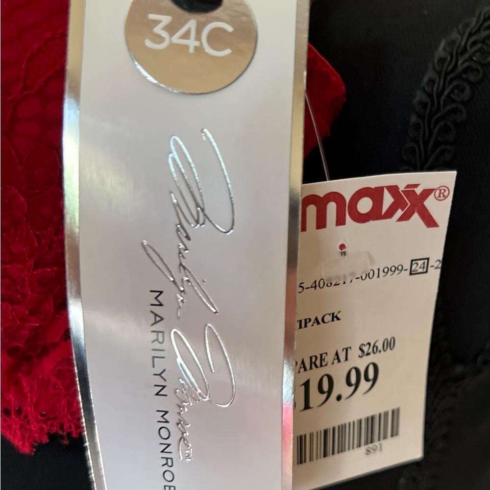 Women’s NWT set of 3 bras. 34C - Picture 4 of 5